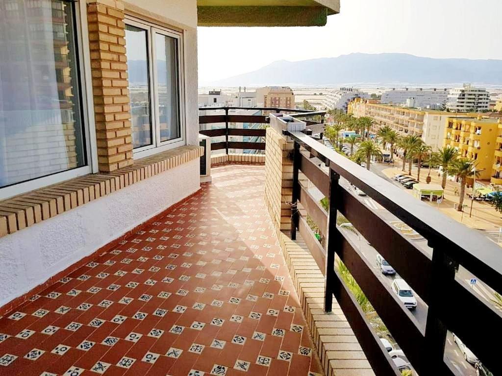 Apartamento Roquetas De Mar Urbanizacion, 2 Dormitorios, Gran Terraza Con Vista Al Mar, Wi-Fi, Parking Y Piscina ภายนอก รูปภาพ